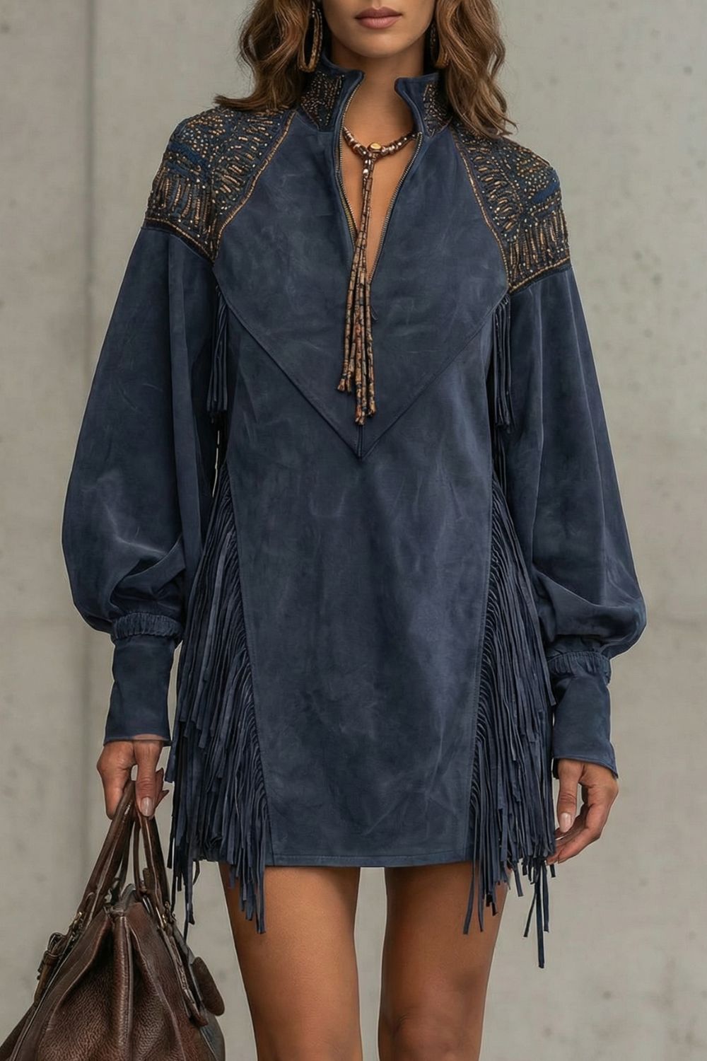 Robe tunique courte Calvetta – Détail de franges brodées