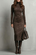 Levrène – Robe midi à col roulé effet daim sculpté
