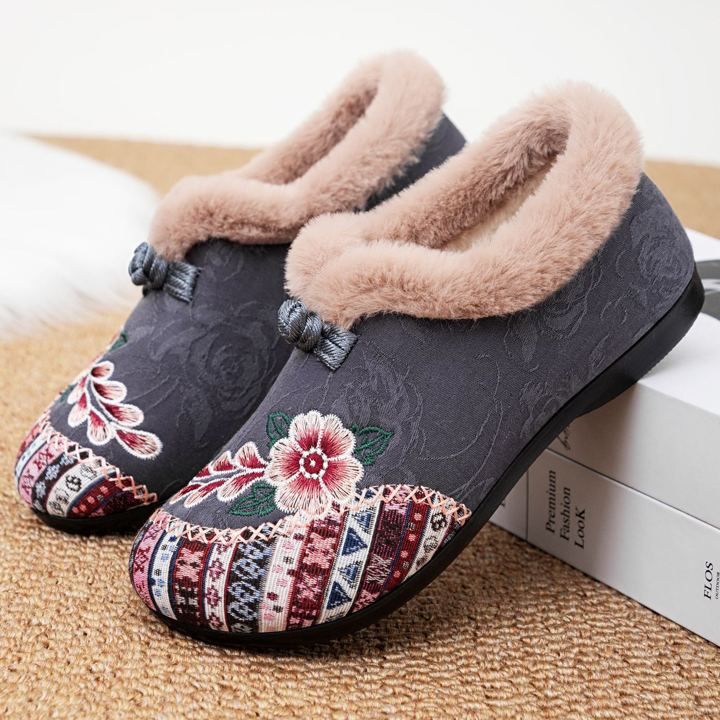 Fleurine | Cozy Shoes with Floral Embroidery and Plush Lining