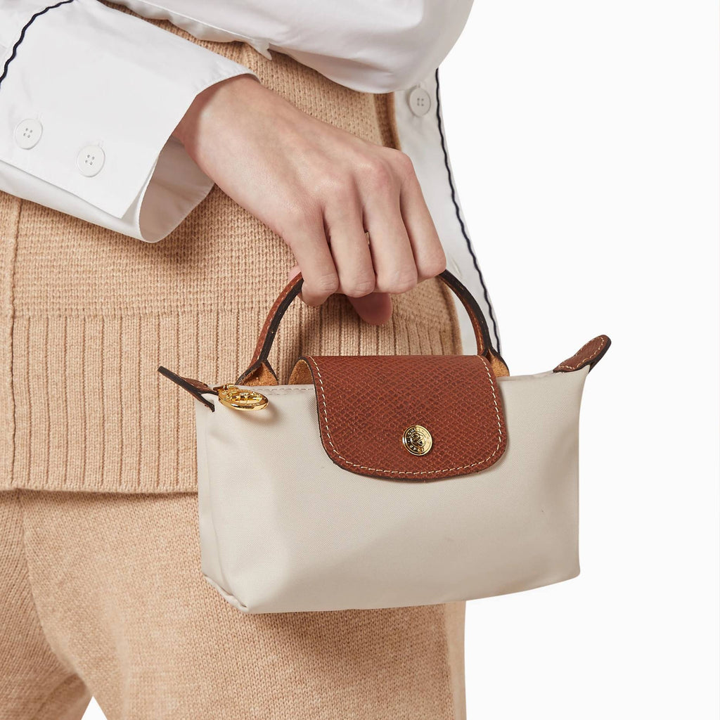 Mini sac en cuir au design signature 