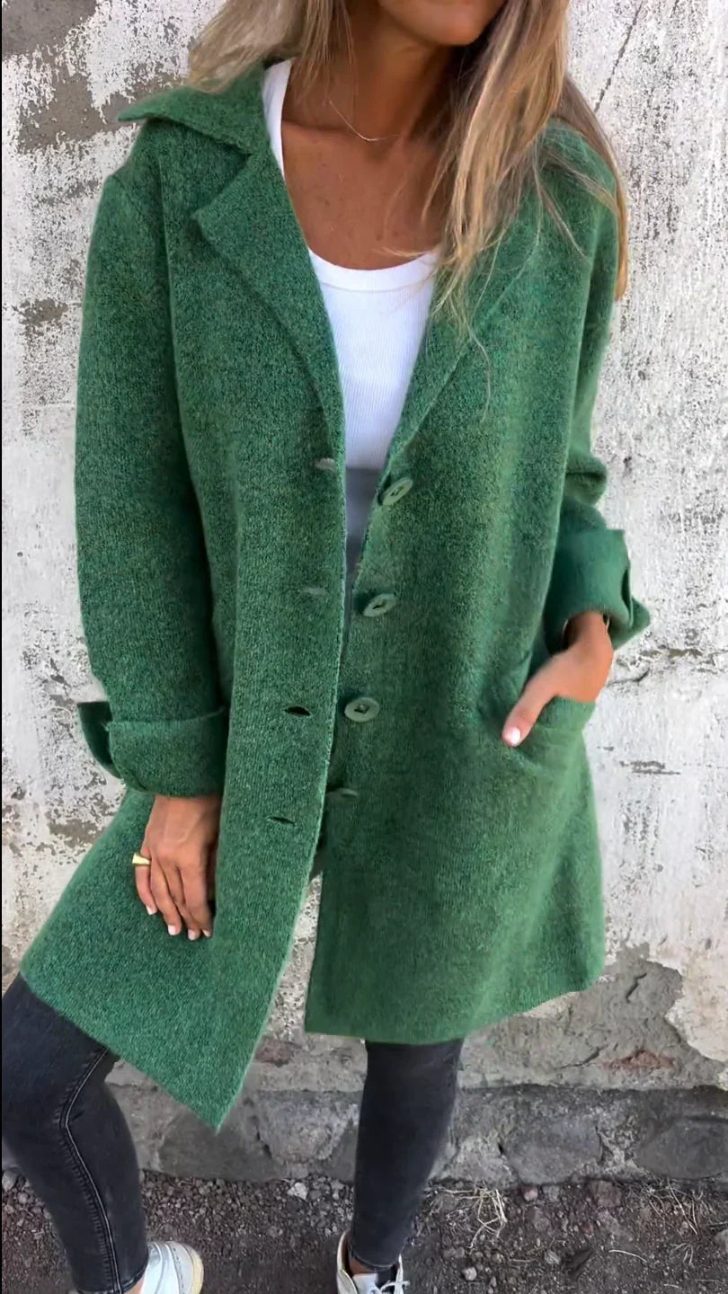 Pavlisová | Elegantní kabát s nadčasovým střihem