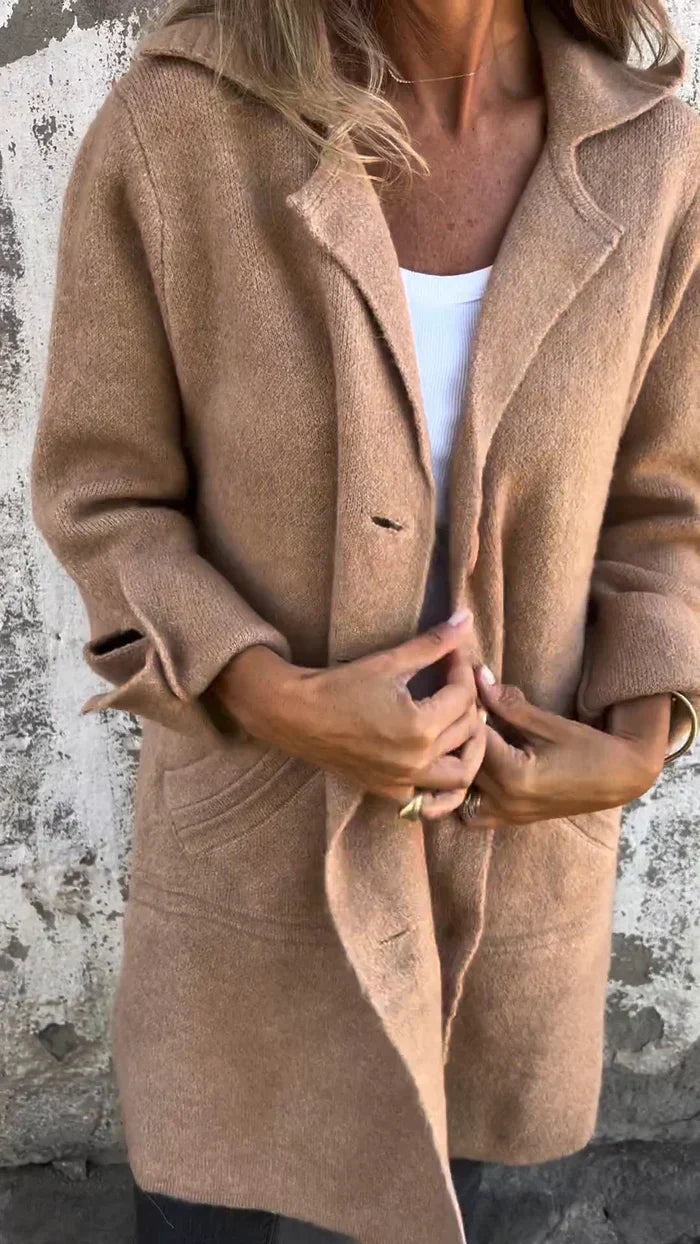 Pavlisová | Elegant coat with a timeless cut