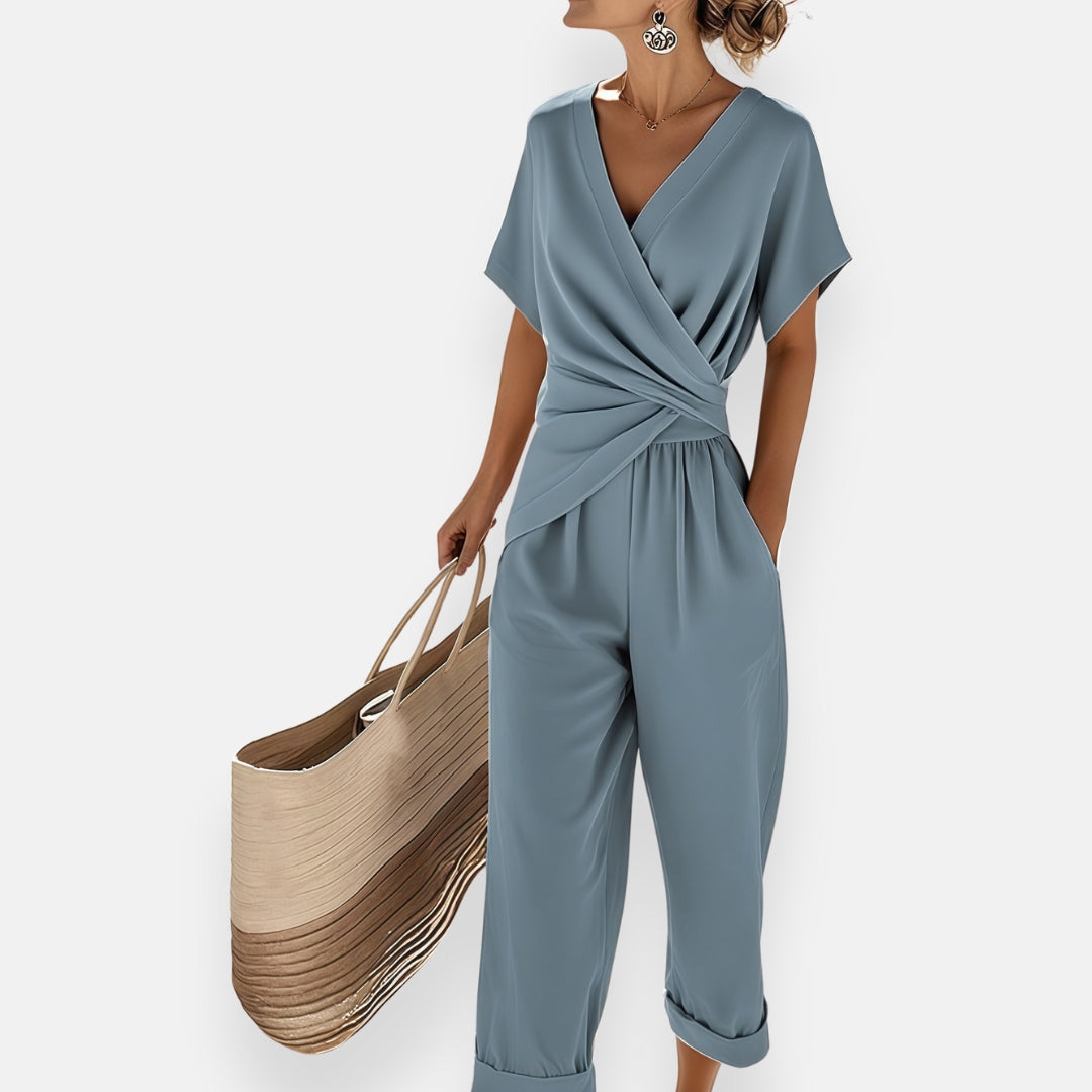 Hayden Lyra | Tenue à nœud drapé