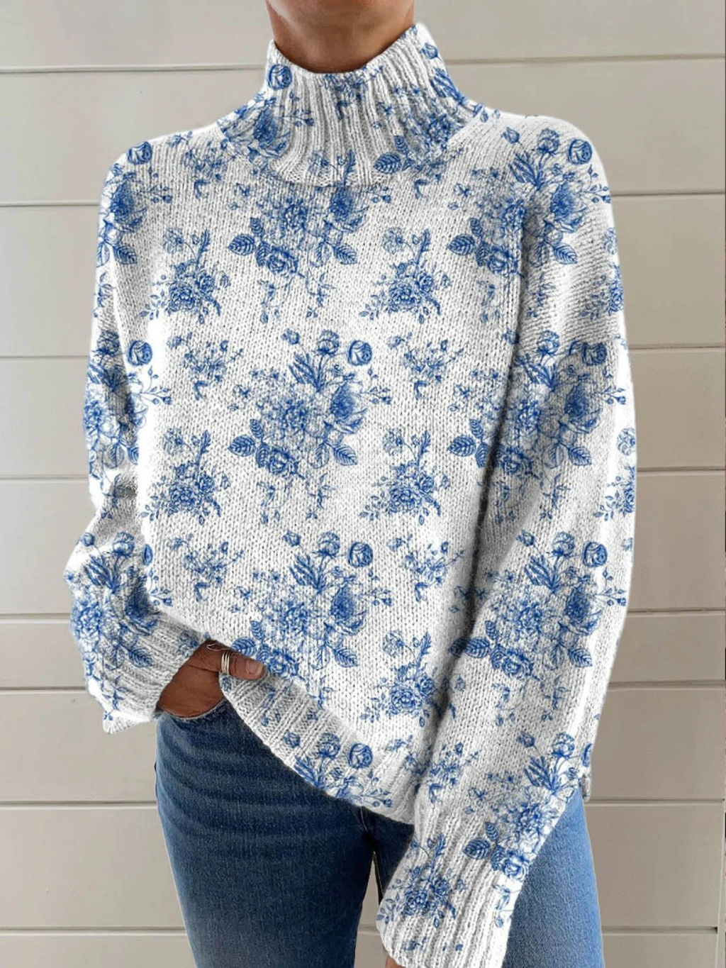 Poppy | Pull à col roulé bleu fleuri