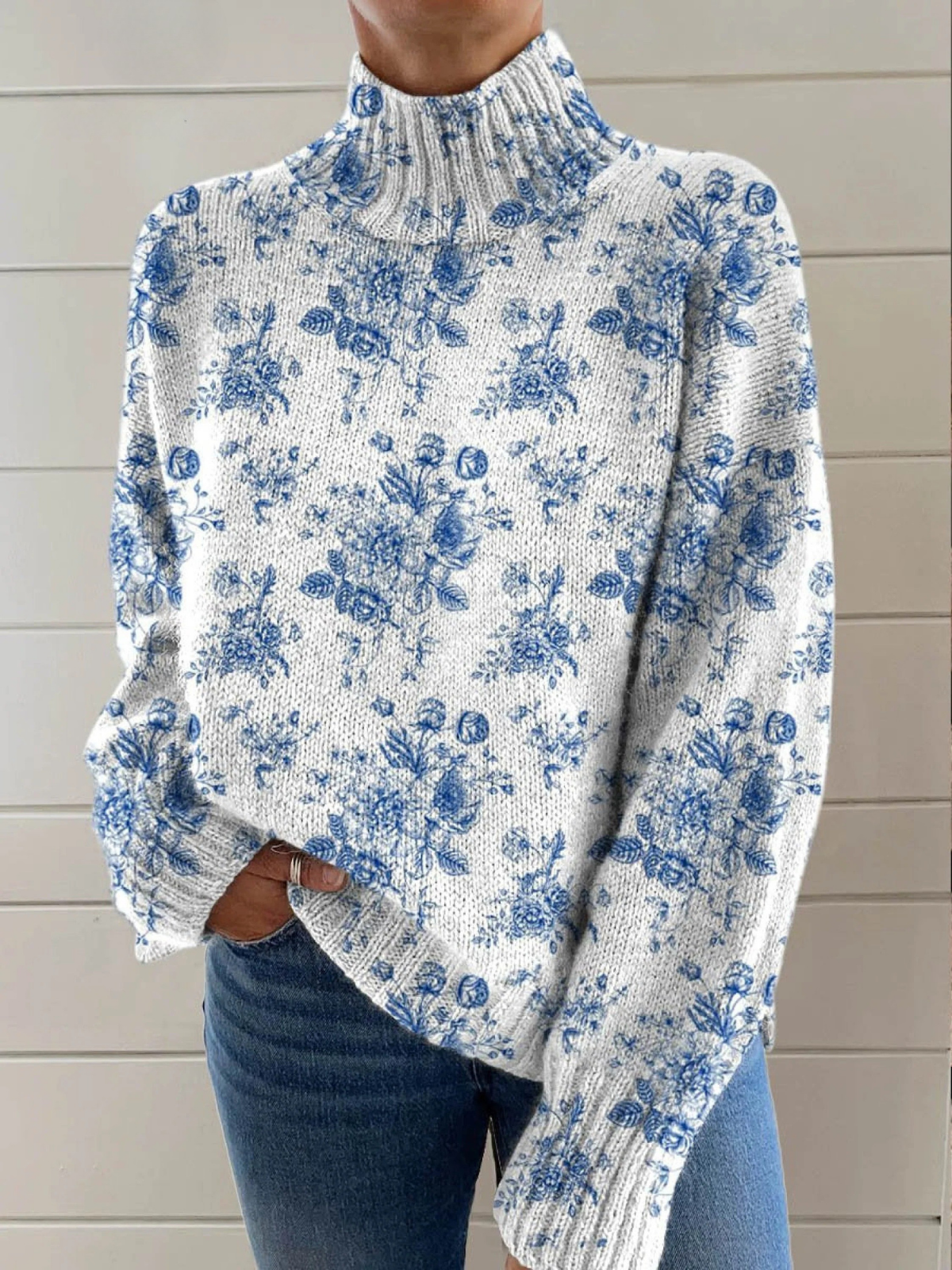 Poppy | Pull à col roulé bleu fleuri