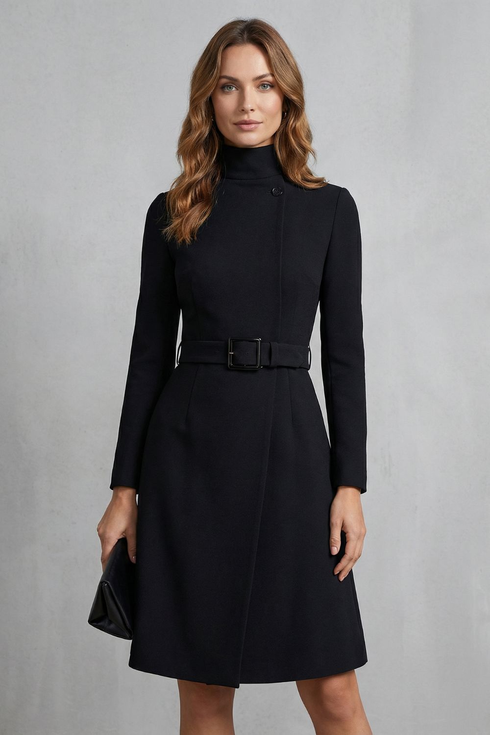 Nivara - Robe midi asymétrique ceinturée à la taille - Coupe trapèze