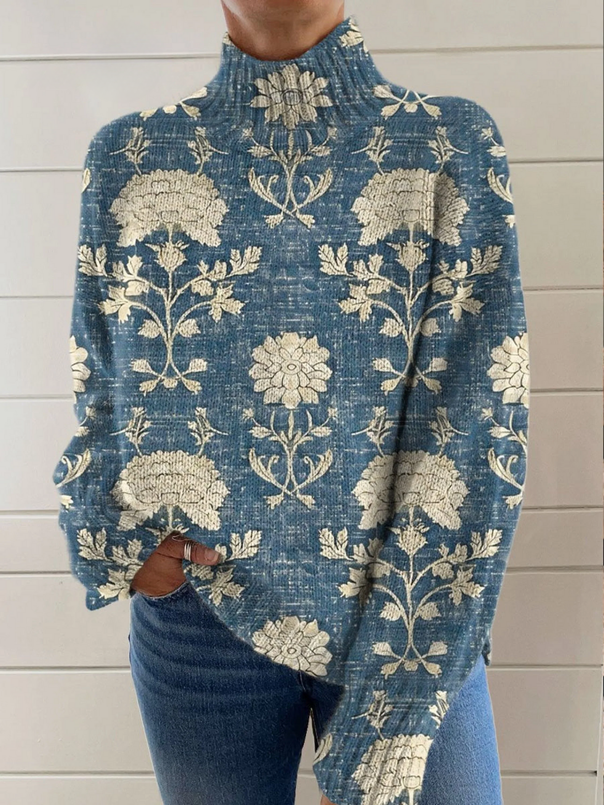 Île | Pull à col roulé fleuri intemporel