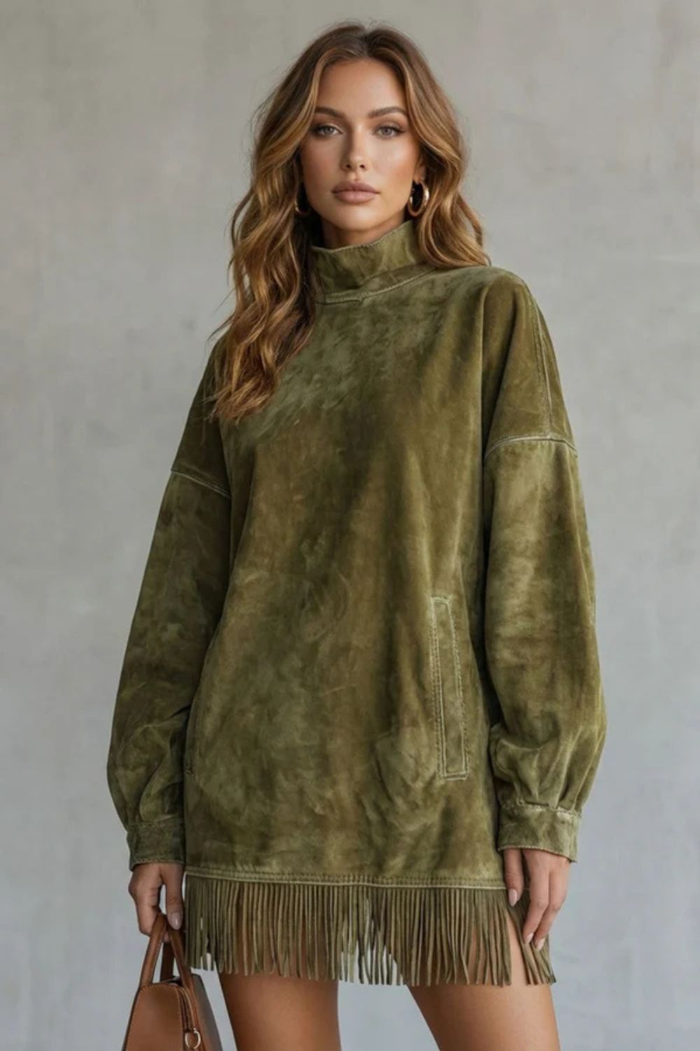 Robe courte Viretta à col roulé et franges en daim