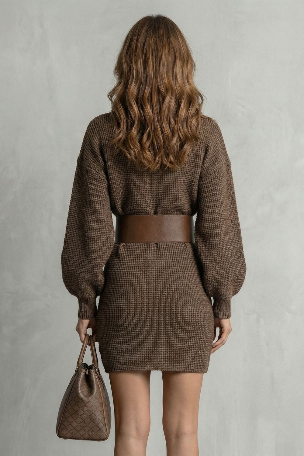 Aderisse – Robe mini ceinturée en maille structurée (ceinture incluse)