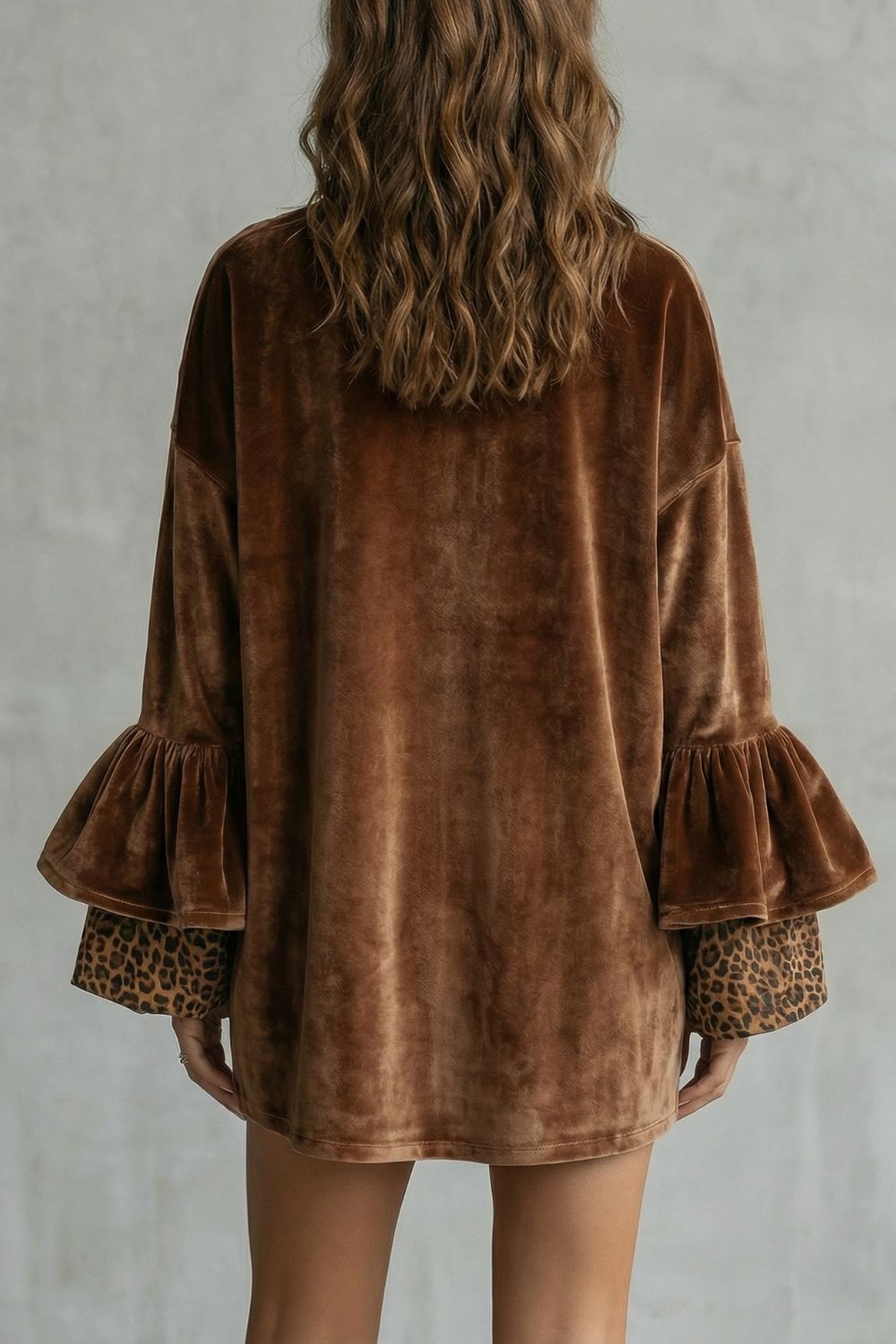 Robe courte en velours Velanique – Manches à volants