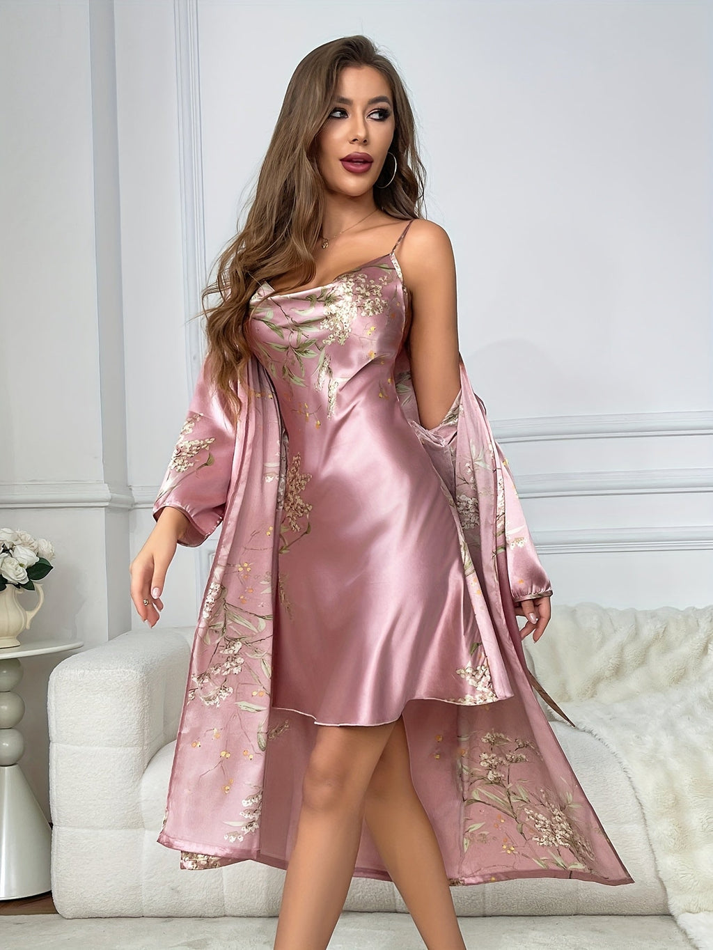 Rosalynn | Ensemble 2 pièces : débardeur et peignoir en satin à motif floral