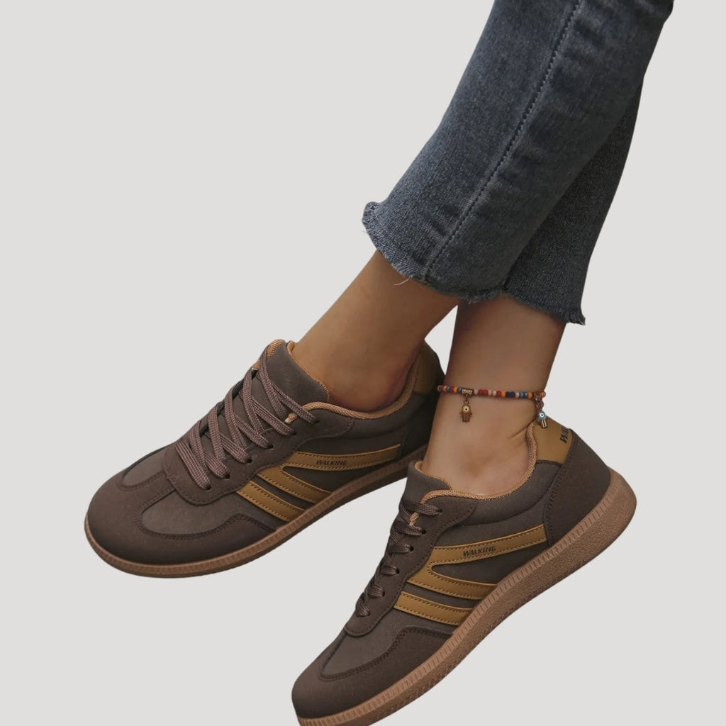 Baskets décontractées à lacets pour femmes avec détails à rayures