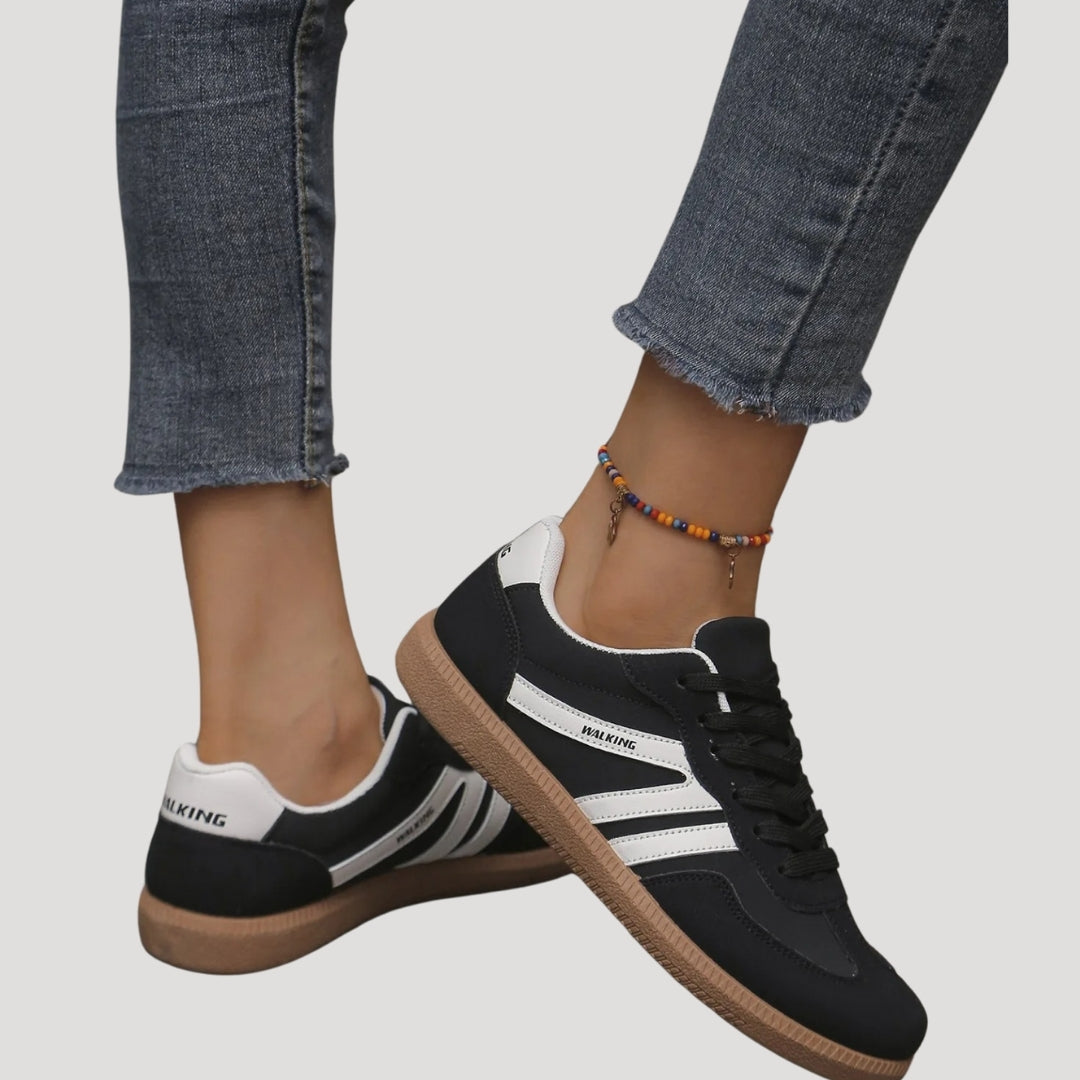 Baskets décontractées à lacets pour femmes avec détails à rayures