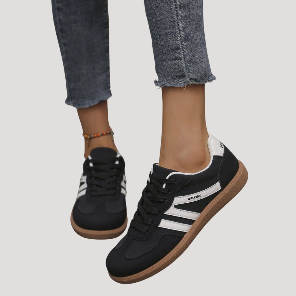 Baskets décontractées à lacets pour femmes avec détails à rayures