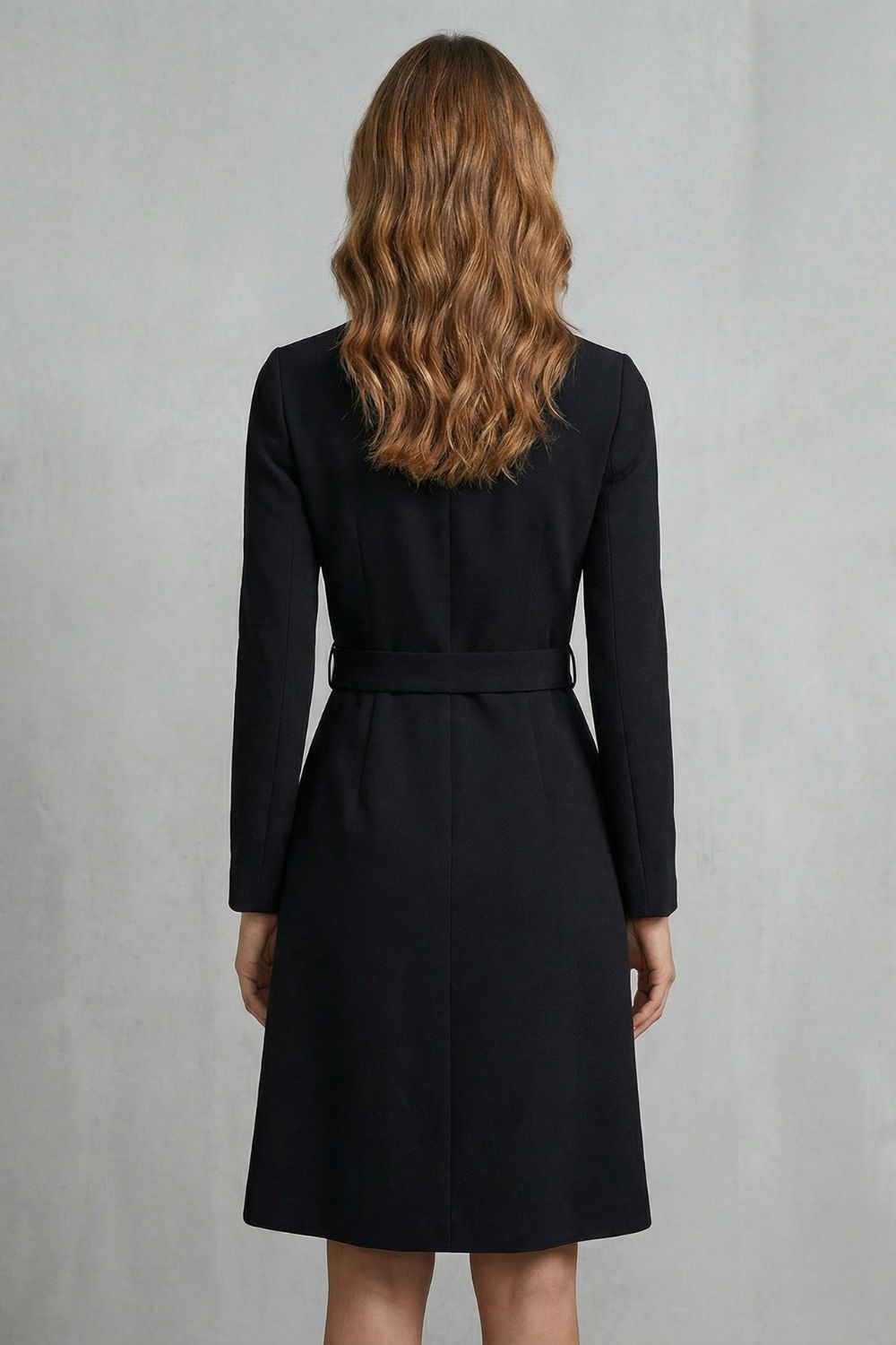 Nivara - Robe midi asymétrique ceinturée à la taille - Coupe trapèze
