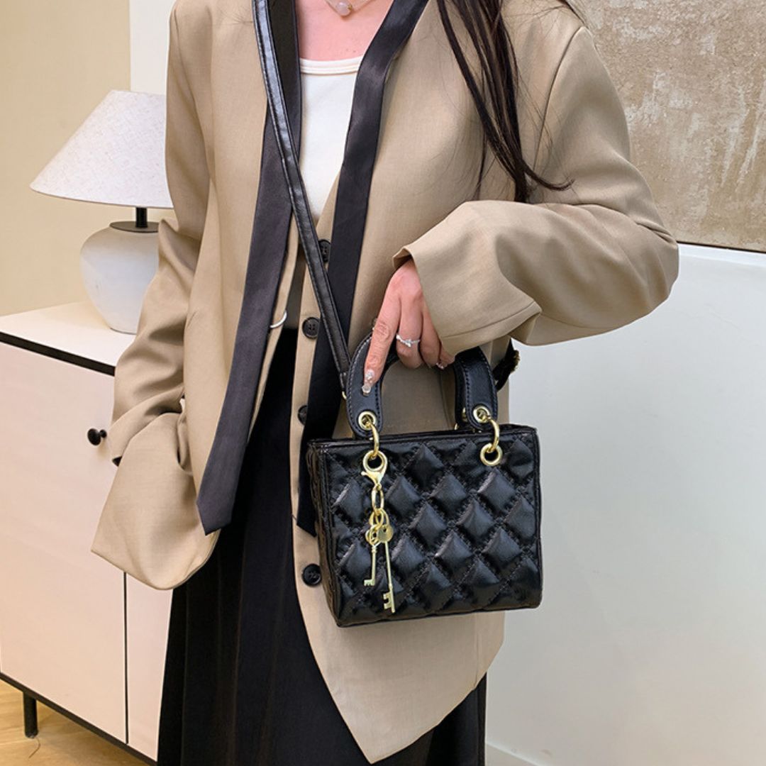 Queen's Ornament Handbag