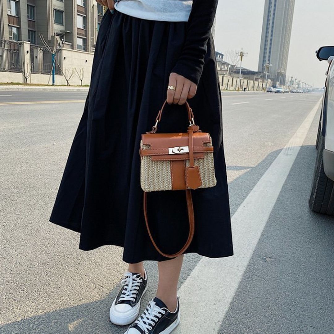 Ivresse Elegant Handbag