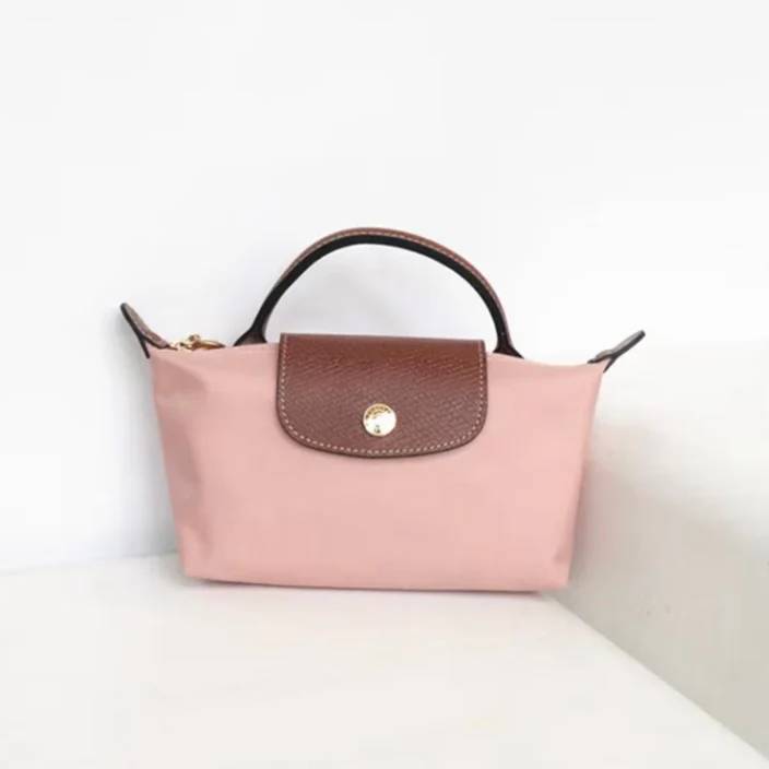 Mini sac en cuir au design signature 