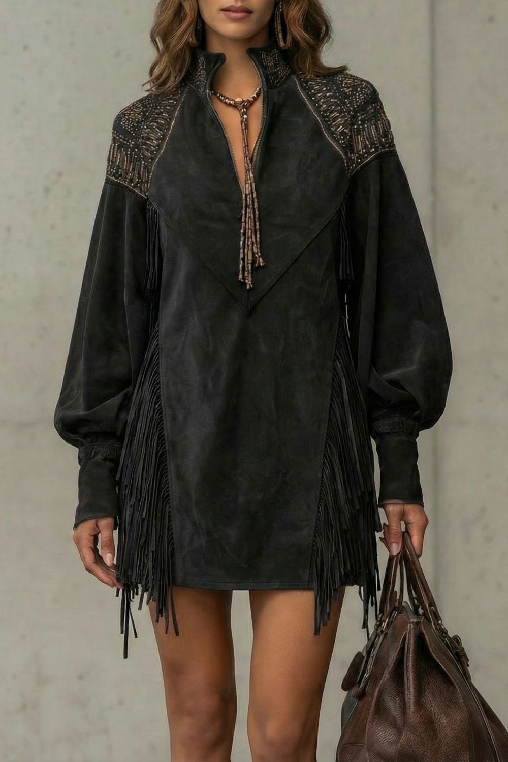 Robe tunique courte Calvetta – Détail de franges brodées