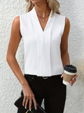 Annabel™ | Sleeveless V-neck blouse