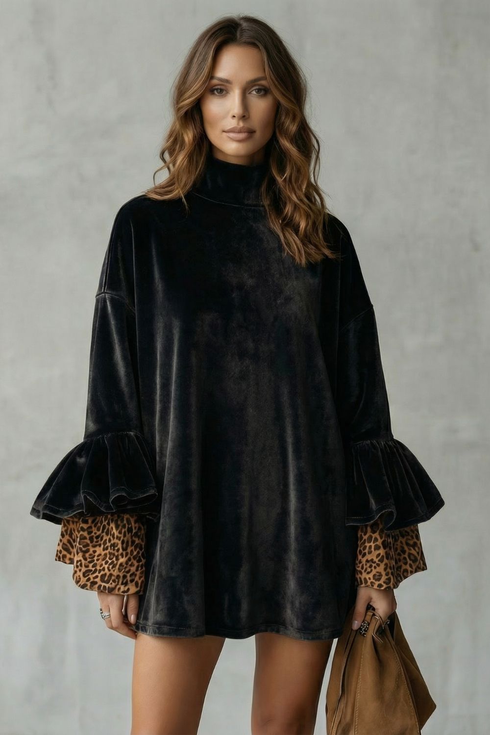 Robe courte en velours Velanique – Manches à volants