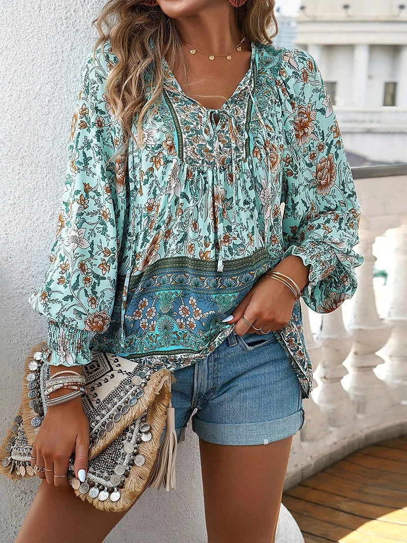 Arya™ | Elegant floral blouse with pleated cuffs
