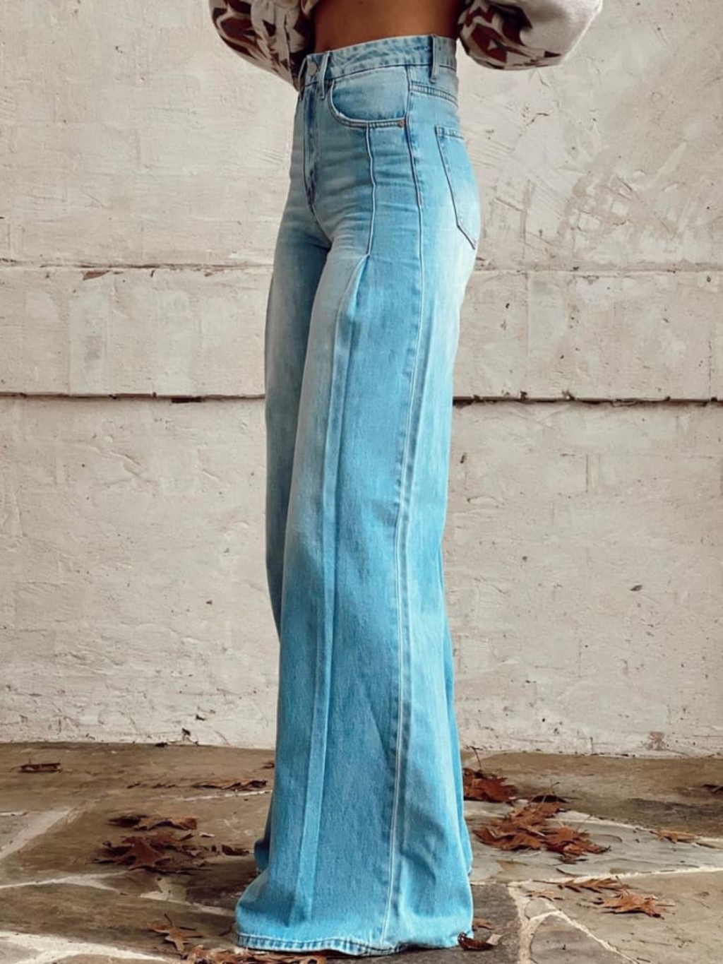 Layla | Pantalon classique à jambes larges délavé clair