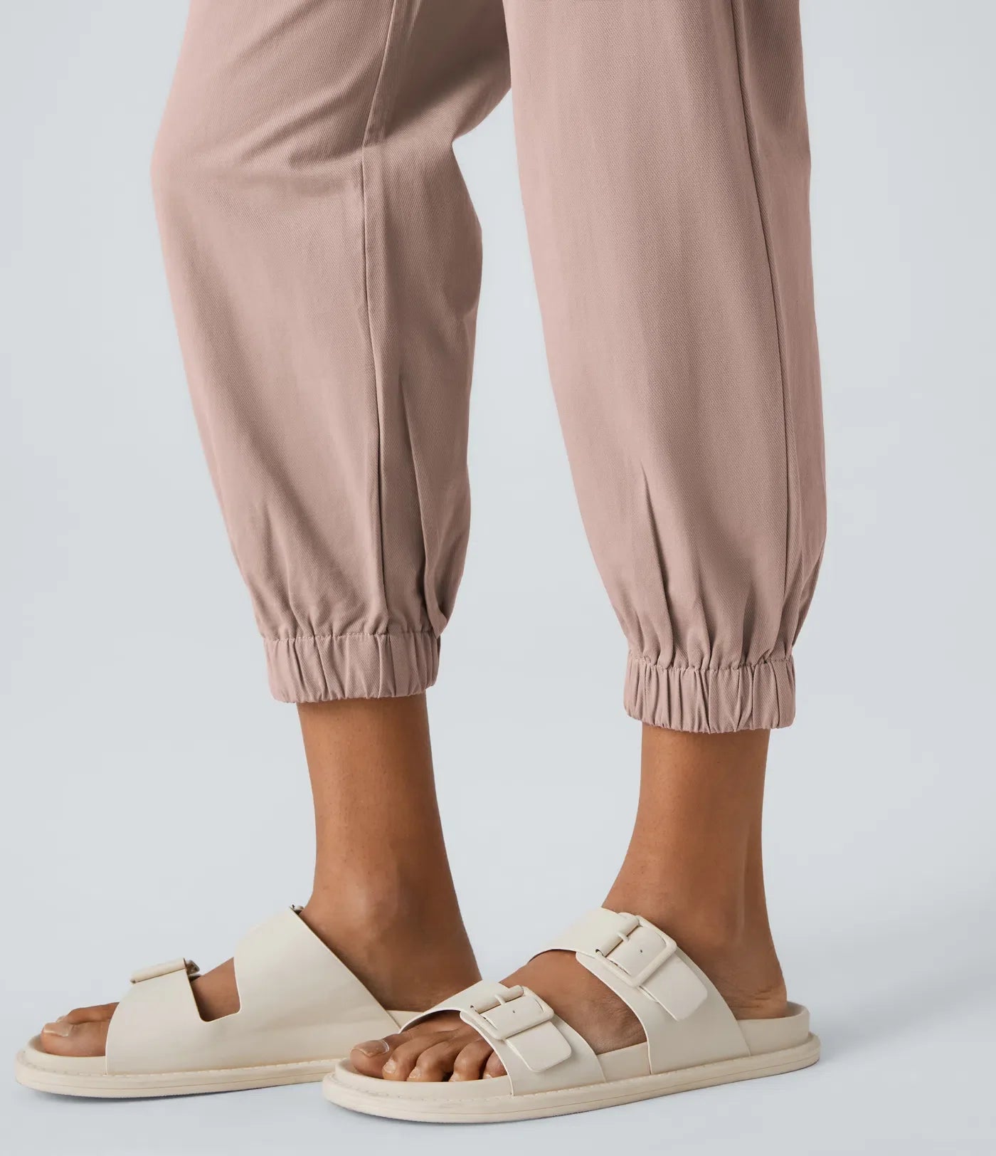 Marianne | Katoenen Broek met Knopen, Rits en Praktische Zakken