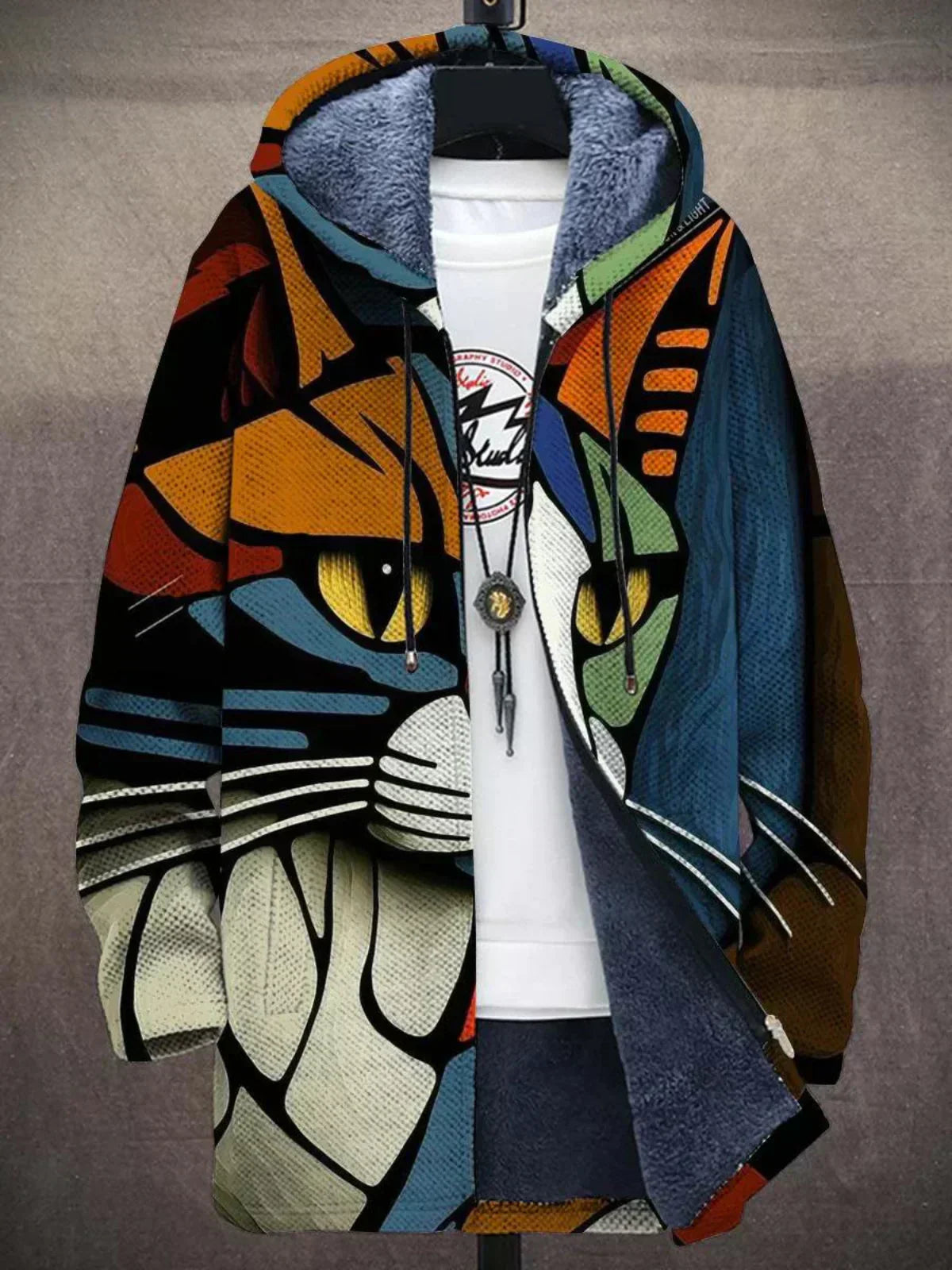 Simona™ | Luxurious cardigan with artistic inspiration