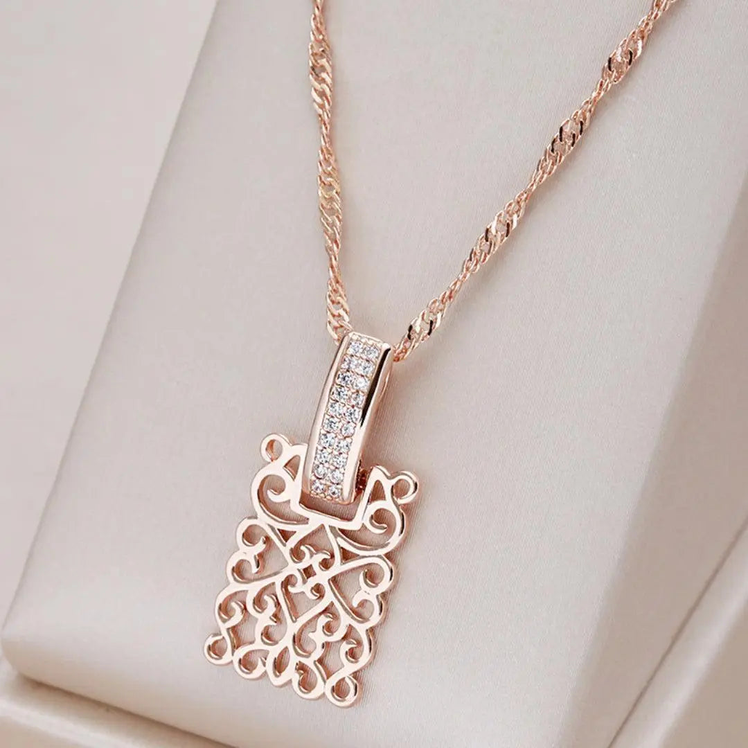 Collier mandala doré élégant