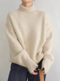Aurika | Fashionable and comfortable sweater with a high collar 