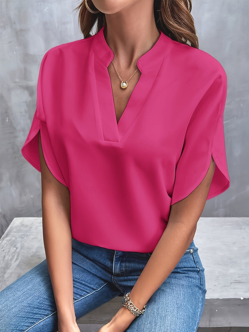 Mieke™ | Solid V-neck blouse