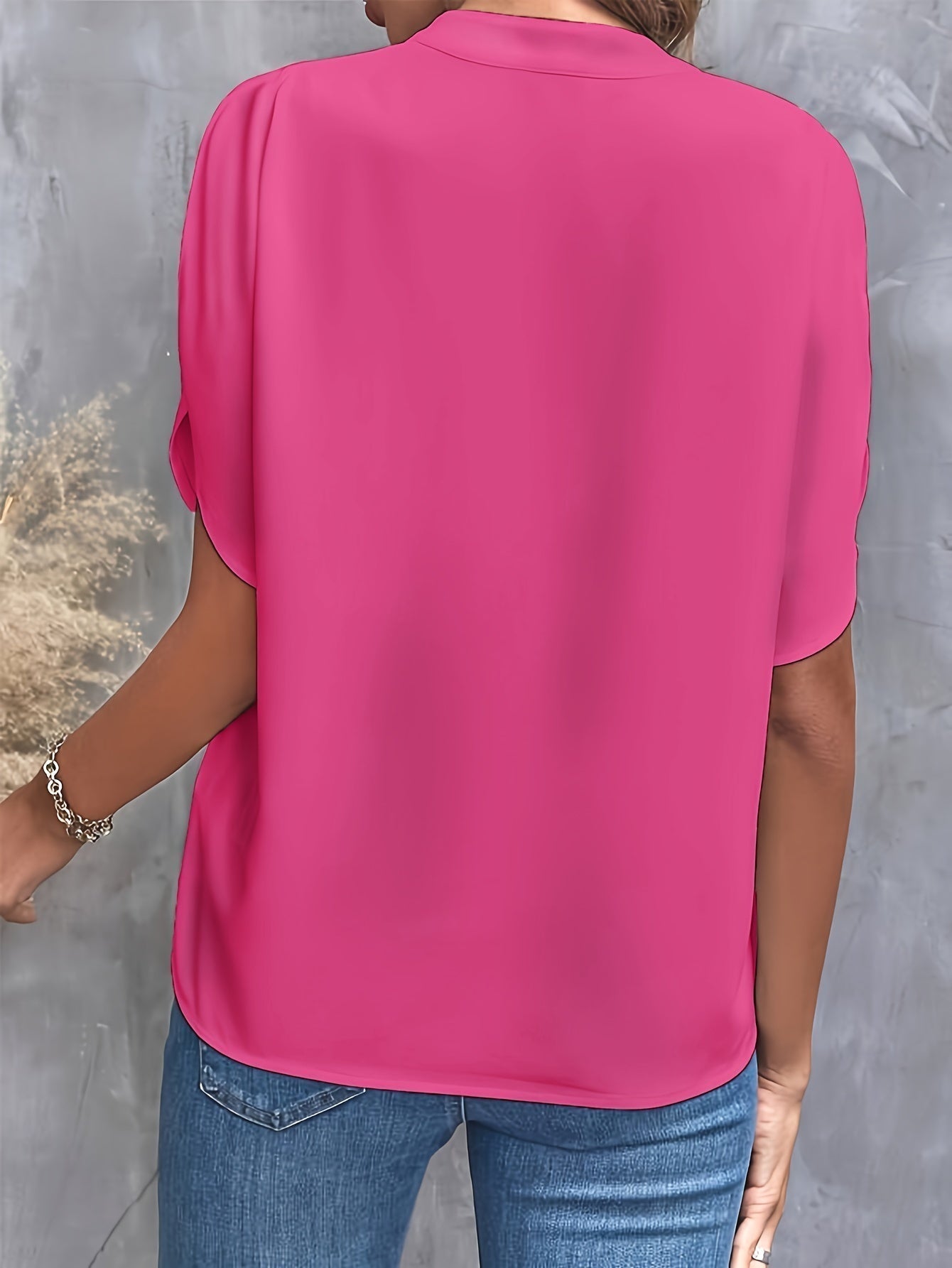 Mieke™ | Solid V-neck blouse