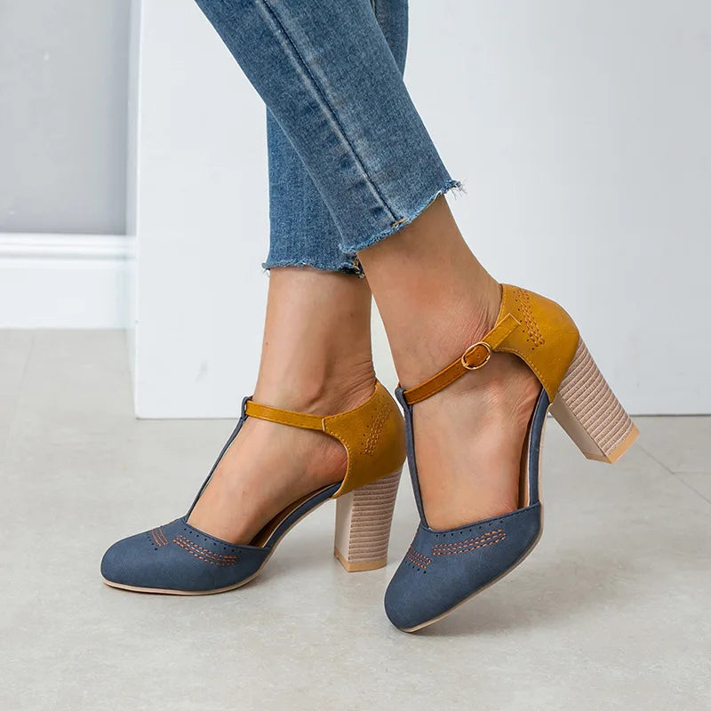 ALICIA™ | High retro heels with T-strap for timeless style
