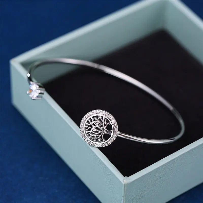 Adjustable Bracelet with Tree of Life Design 
