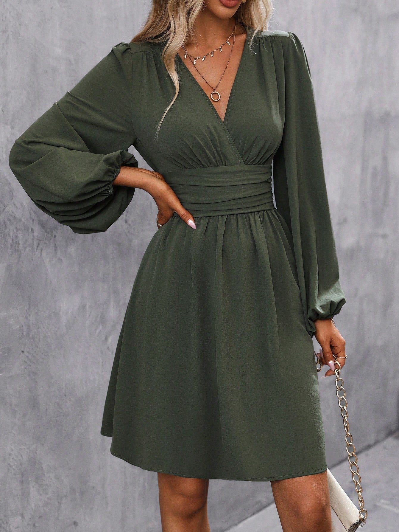 Veronika | Elegant pleated midi dress