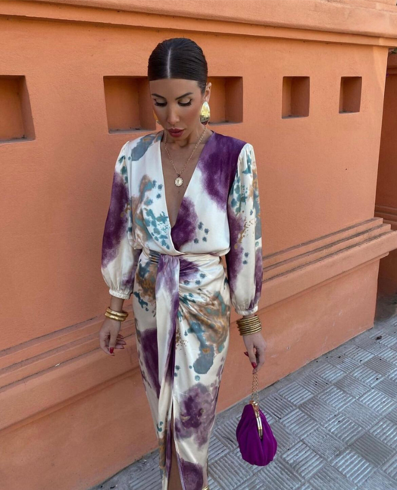 Davina™ | Elegant Maxi Dress with V-Neck and Slit 