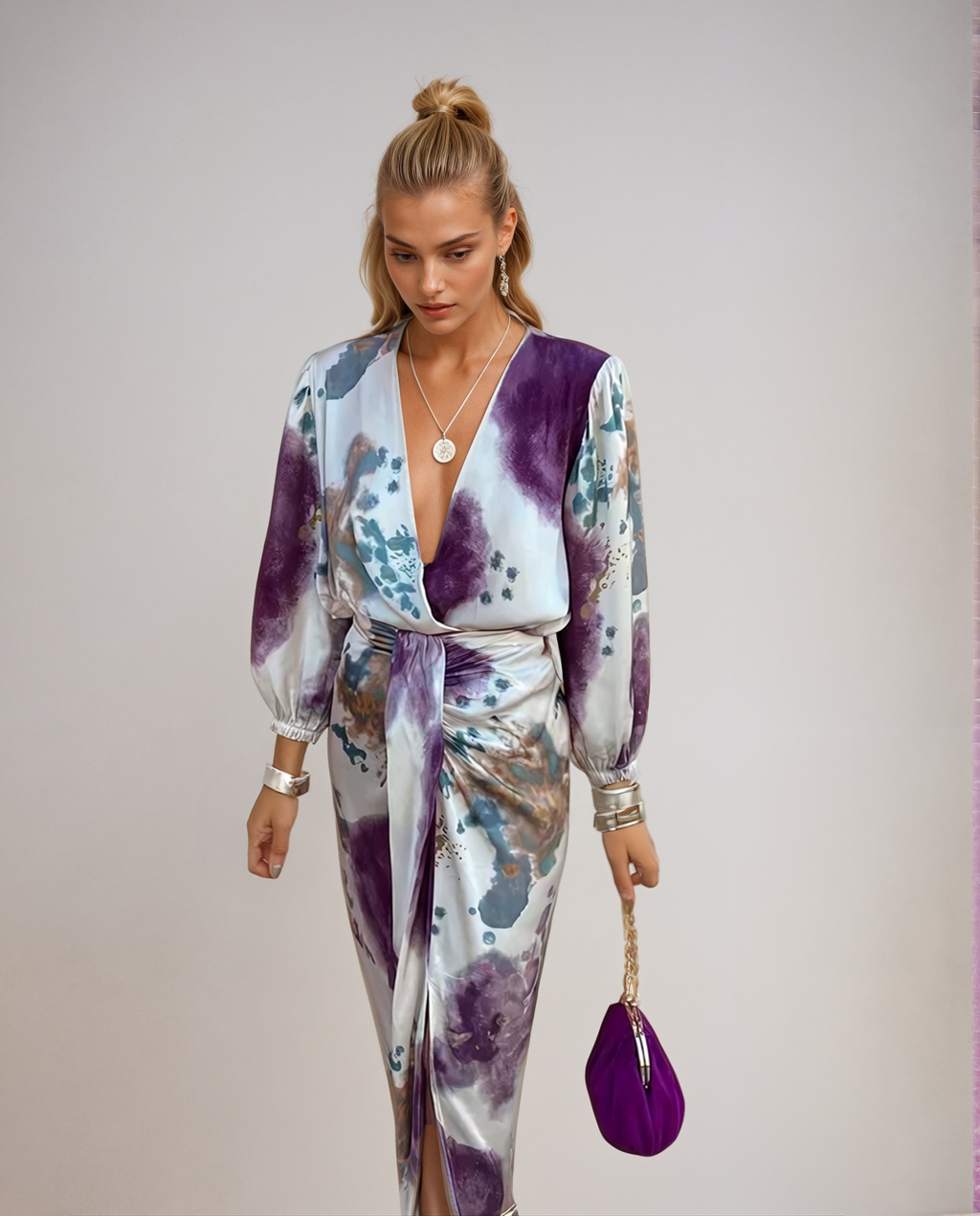 Davina™ | Elegant Maxi Dress with V-Neck and Slit 