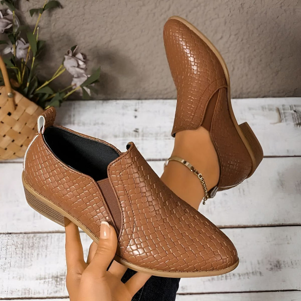 ALEXIA™ – Elegant and comfortable oxford shoes 