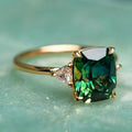 Maricela - Bague en or ornée d'un zircon vert 