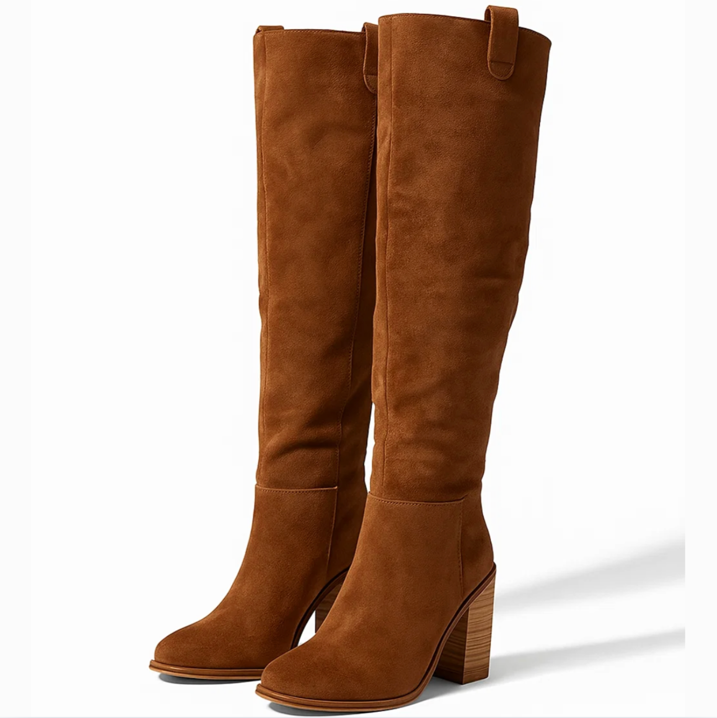 Bottes en daim à talons carrés