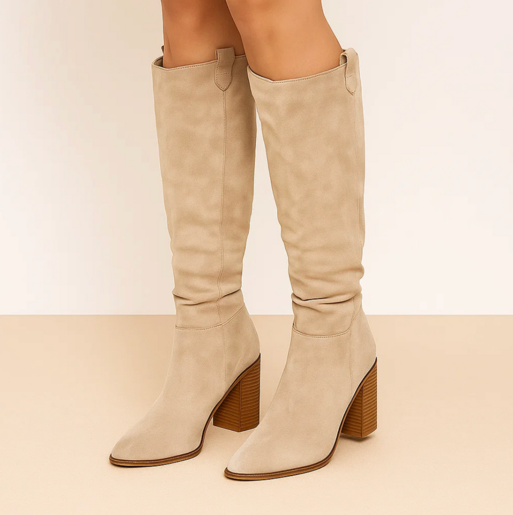Bottes en daim à talons carrés
