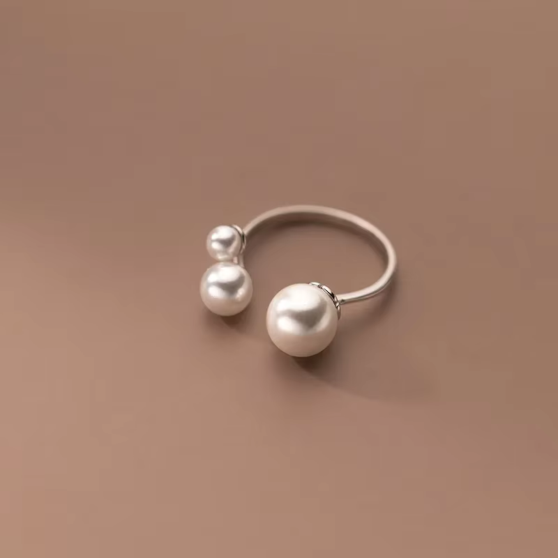 Bague ajustable en perle d'eau douce