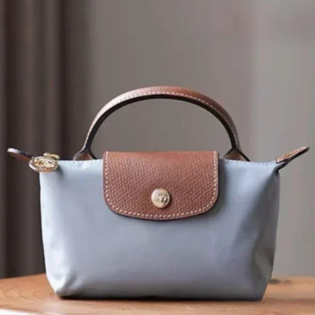 Mini sac en cuir au design signature 