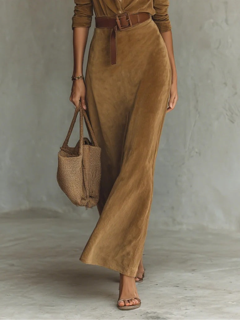Aurélia | Robe en daim ceinturée