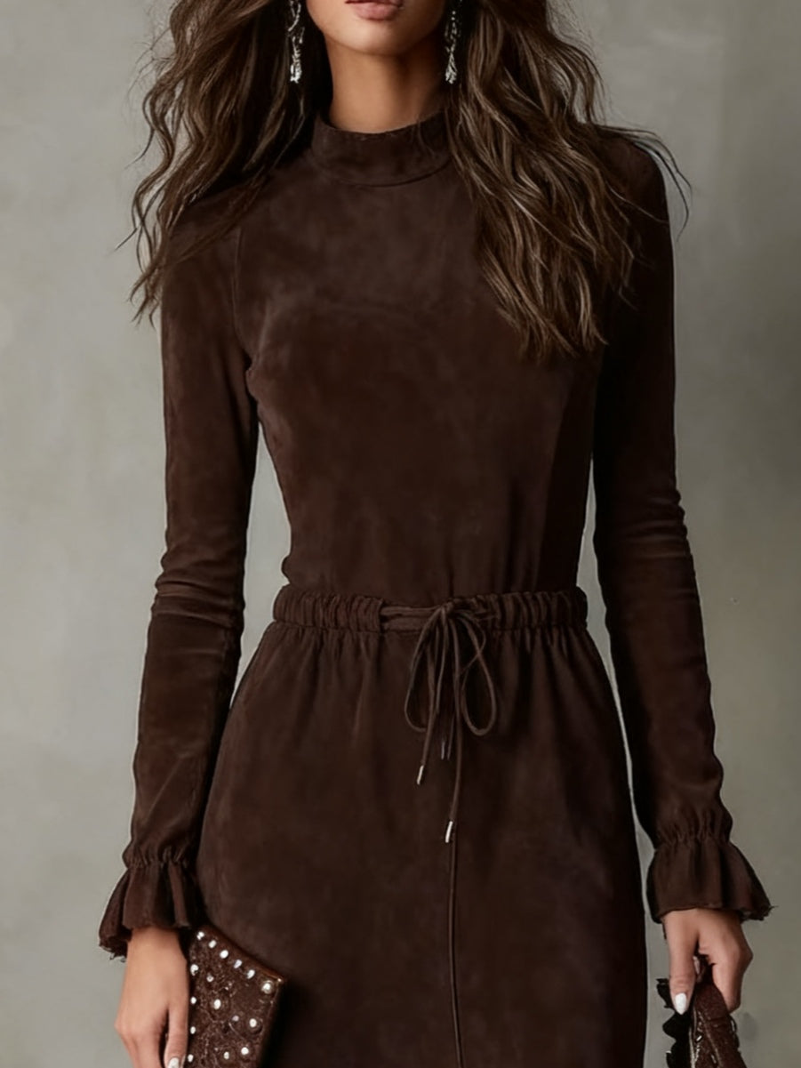 Island | Robe midi en daim avec ceinture à nouer