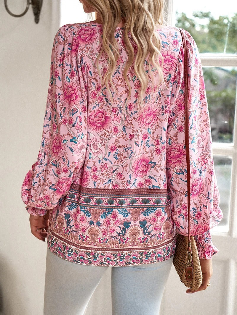 Arya™ | Elegant floral blouse with pleated cuffs