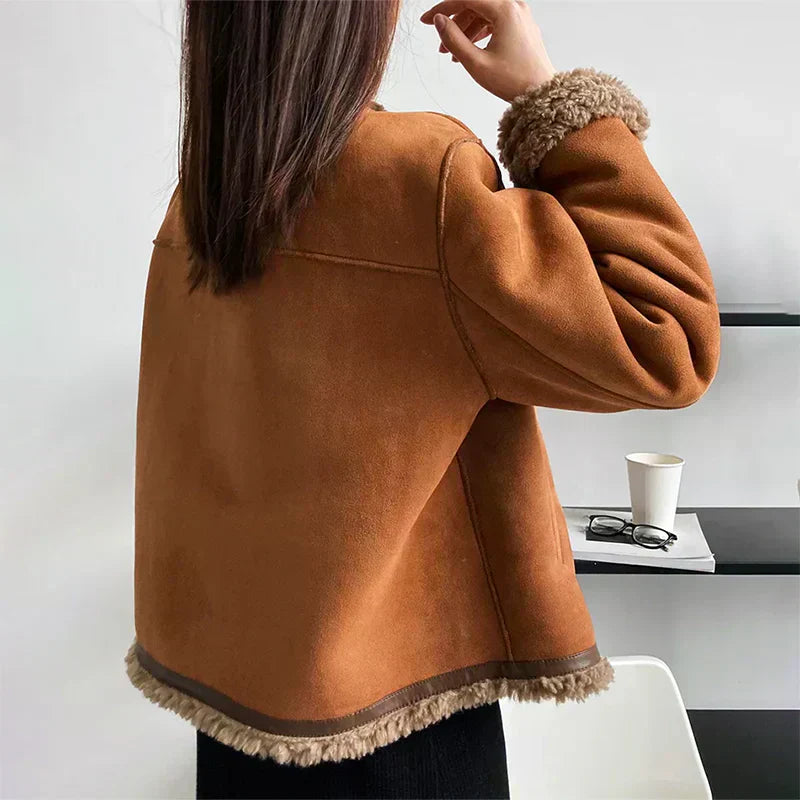 Leanne - Trendy Buttoned Jacket