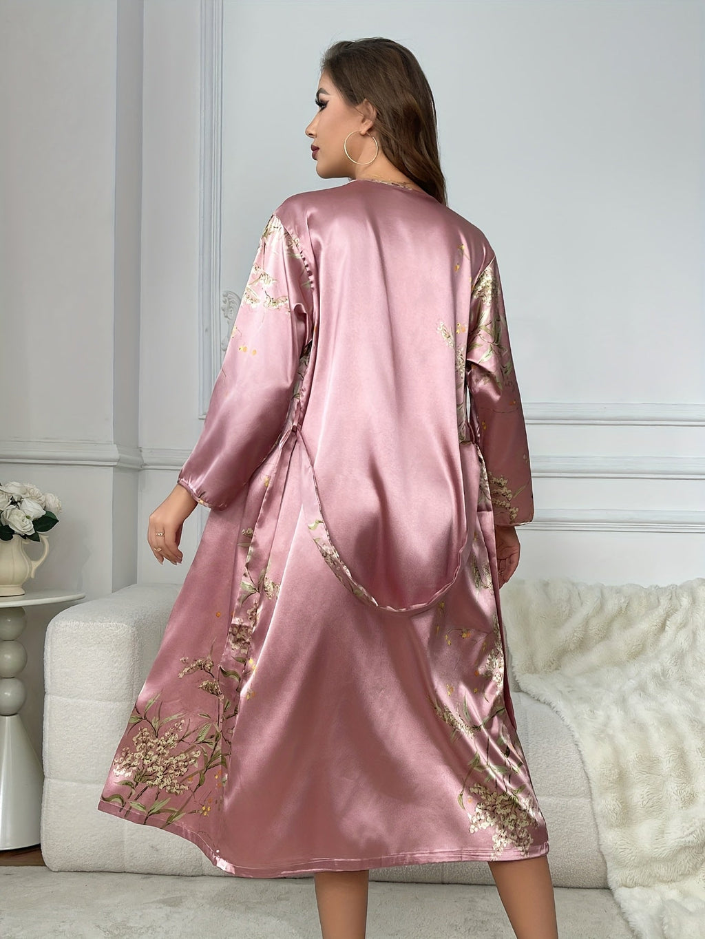 Rosalynn | Ensemble 2 pièces : débardeur et peignoir en satin à motif floral