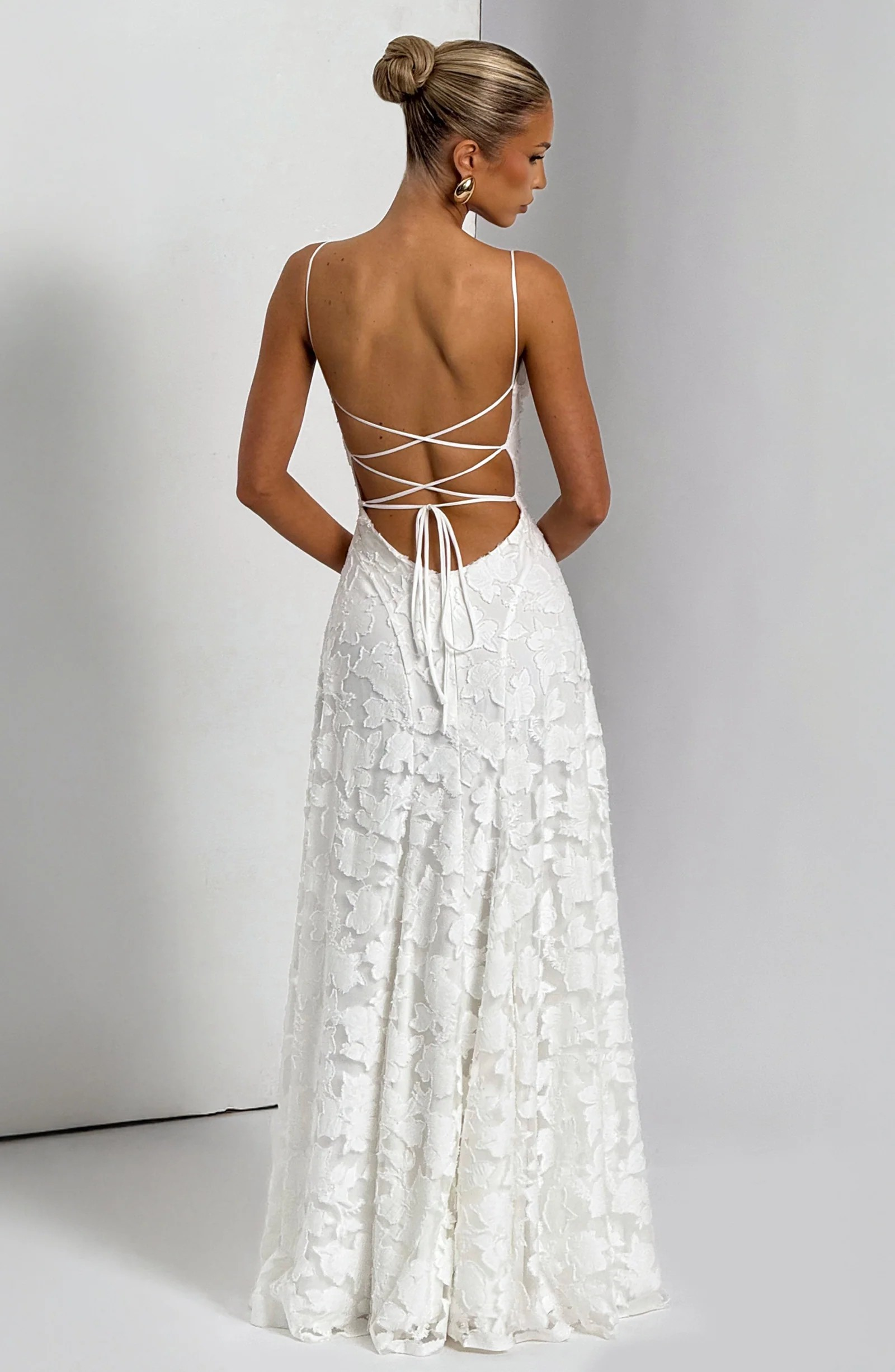 Isabella | Maxi dress with flower structure
